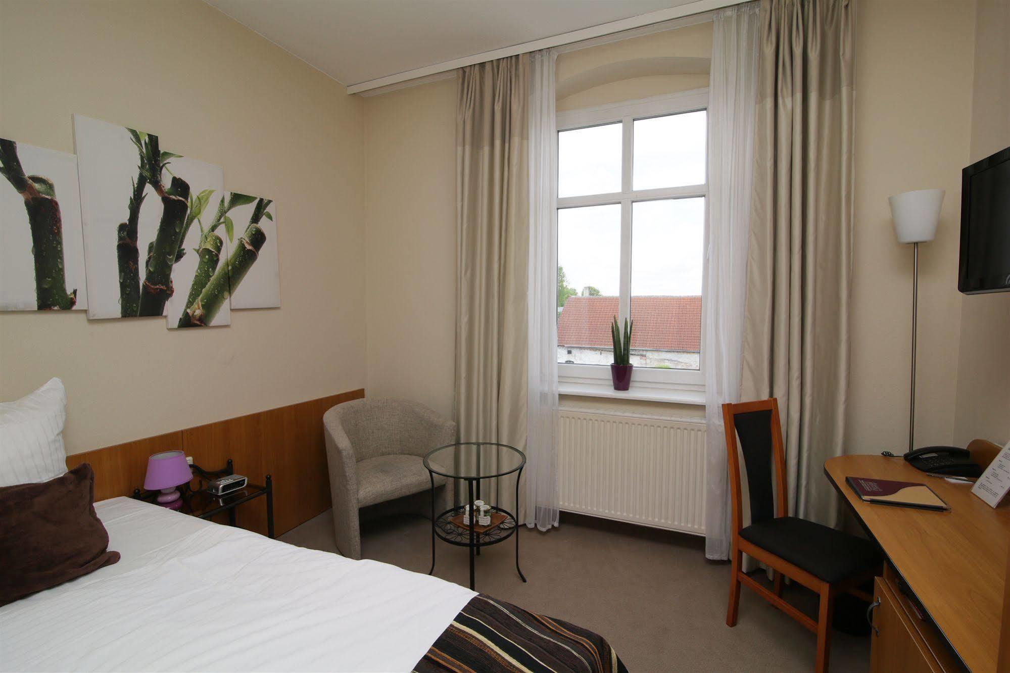Gut Hotel Stadt Beelitz Esterno foto